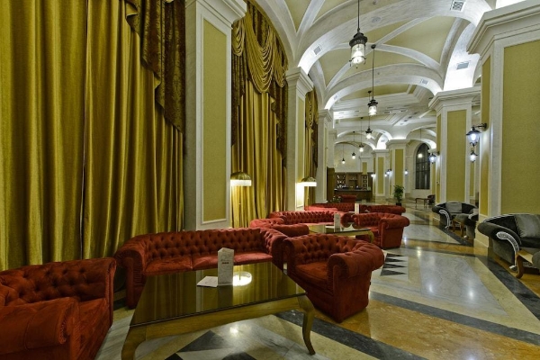 Colosseum Marina Hotel (Angisa)